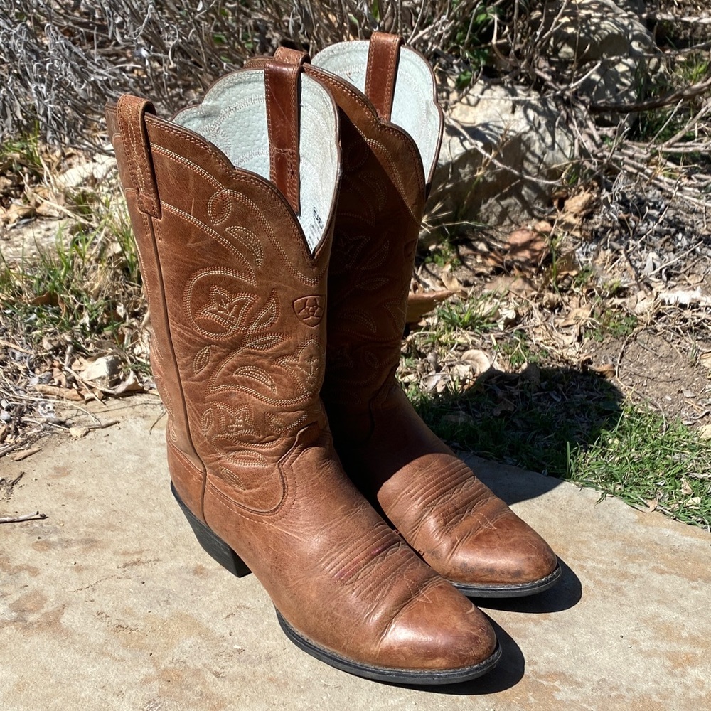 Ariat Heritage Western boots mid calf almond toe size 7.5C rodeo ranch western